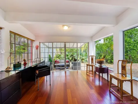 691 Ridgewood Road Key Biscayne FL 33149