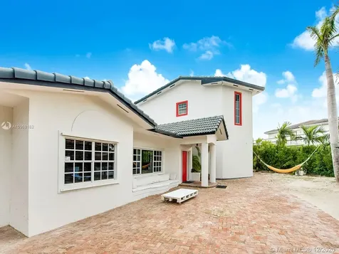 691 Ridgewood Road Key Biscayne FL 33149