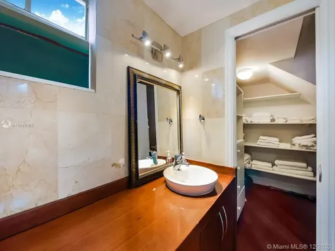 691 Ridgewood Road Key Biscayne FL 33149
