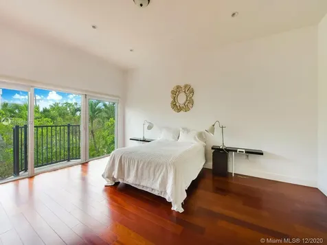 691 Ridgewood Road Key Biscayne FL 33149