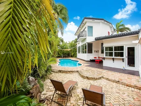 691 Ridgewood Road Key Biscayne FL 33149