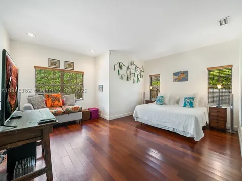 691 Ridgewood Road Key Biscayne FL 33149