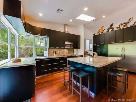691 Ridgewood Road Key Biscayne FL 33149