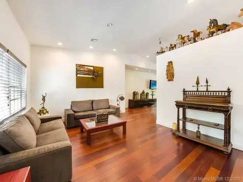 691 Ridgewood Road Key Biscayne FL 33149