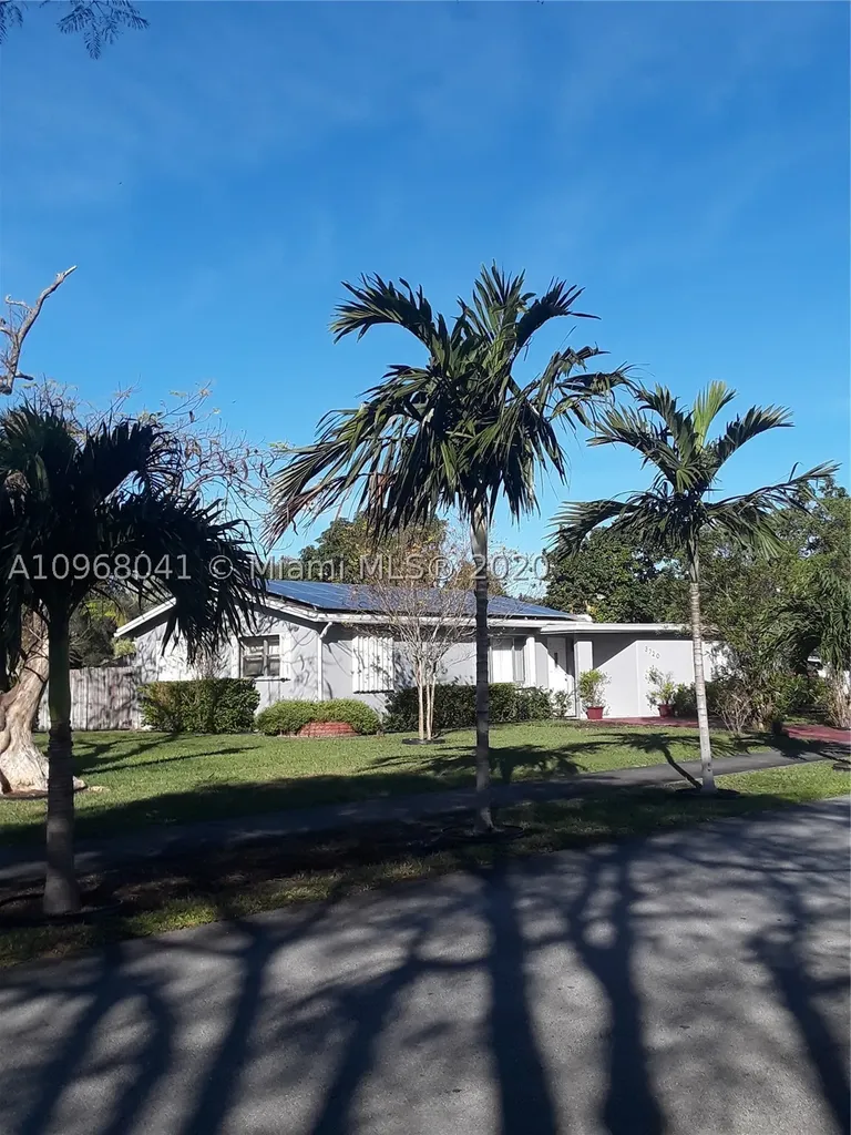 3720 SW 58th Terrace West Park FL 33023