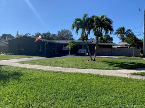 5001 SW 90th Avenue Cooper City FL 33328