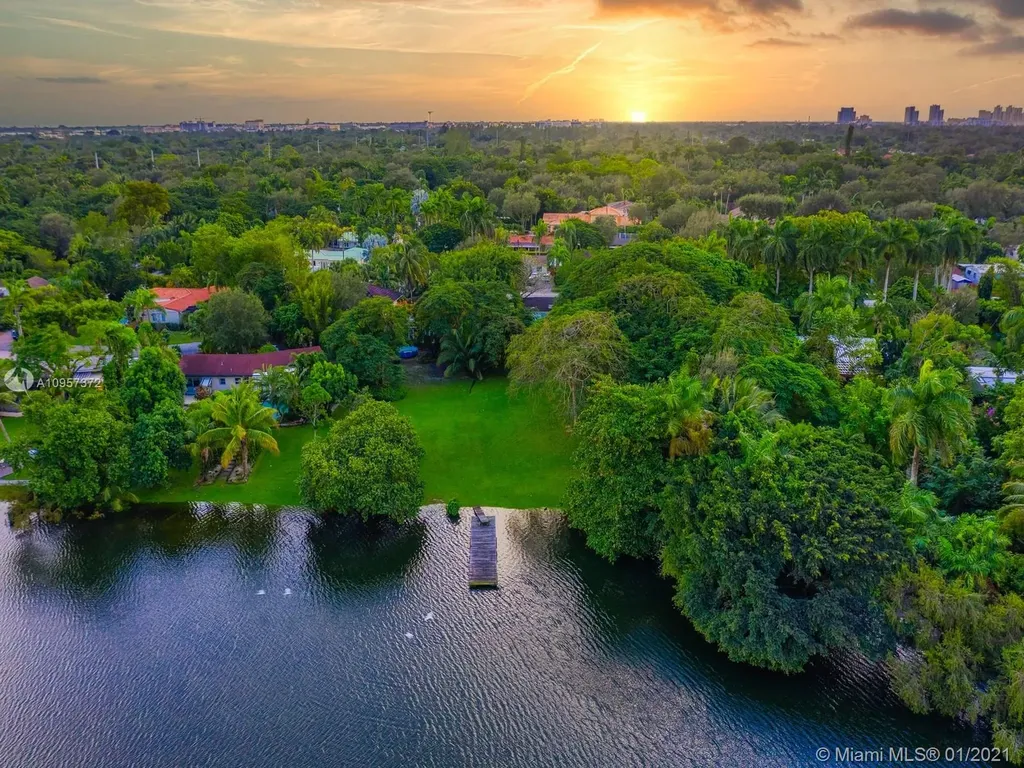 6315 SW 48th Street Miami FL 33155