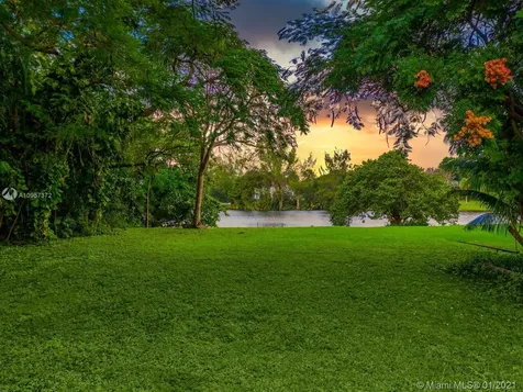 6315 SW 48th Street Miami FL 33155