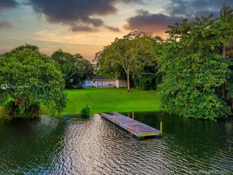 6315 SW 48th Street Miami FL 33155