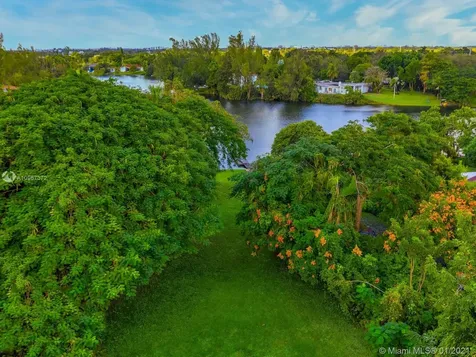 6315 SW 48th Street Miami FL 33155