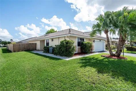 5870 Bristol Lane Davie FL 33331