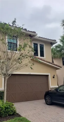 137 SW 127th Terrace Plantation FL 33325