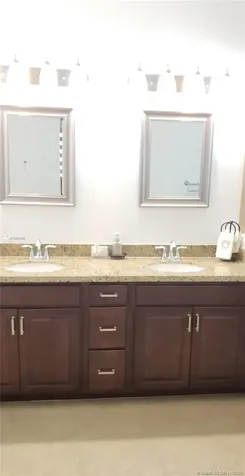 137 SW 127th Terrace Plantation FL 33325