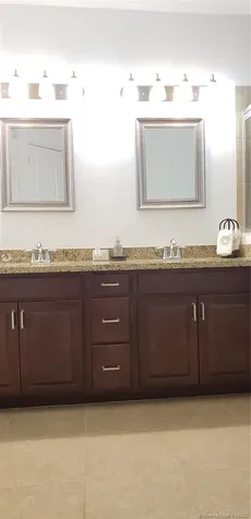 137 SW 127th Terrace Plantation FL 33325