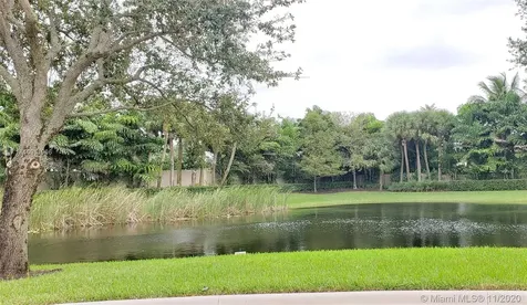 137 SW 127th Terrace Plantation FL 33325