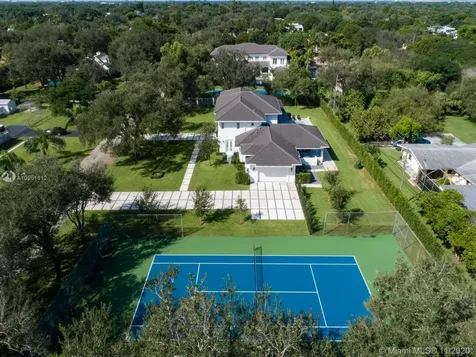 6355 SW 113th Street Pinecrest FL 33156