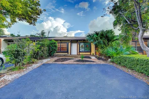 13616 SW 101st Lane Miami FL 33186