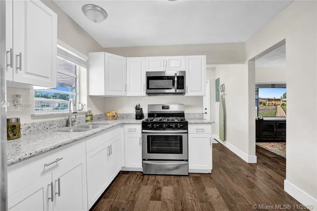 2401 NW 181st Terrace Miami Gardens FL 33056