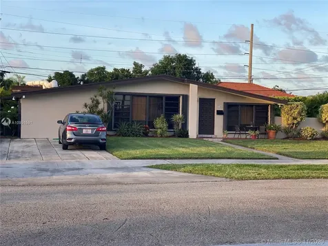 7905 SW 13th Street Miami FL 33144