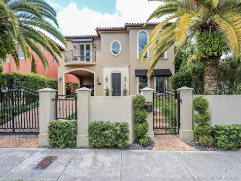 2422 S Miami Avenue Miami FL 33129