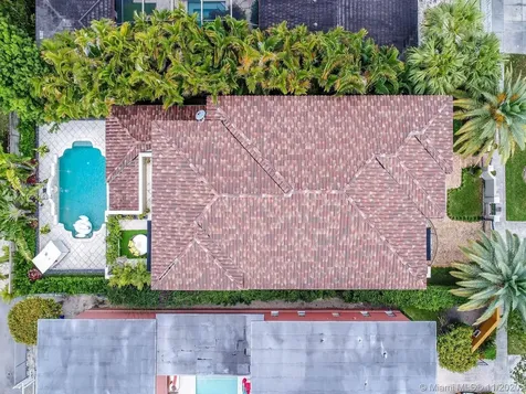 2422 S Miami Avenue Miami FL 33129