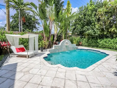 2422 S Miami Avenue Miami FL 33129