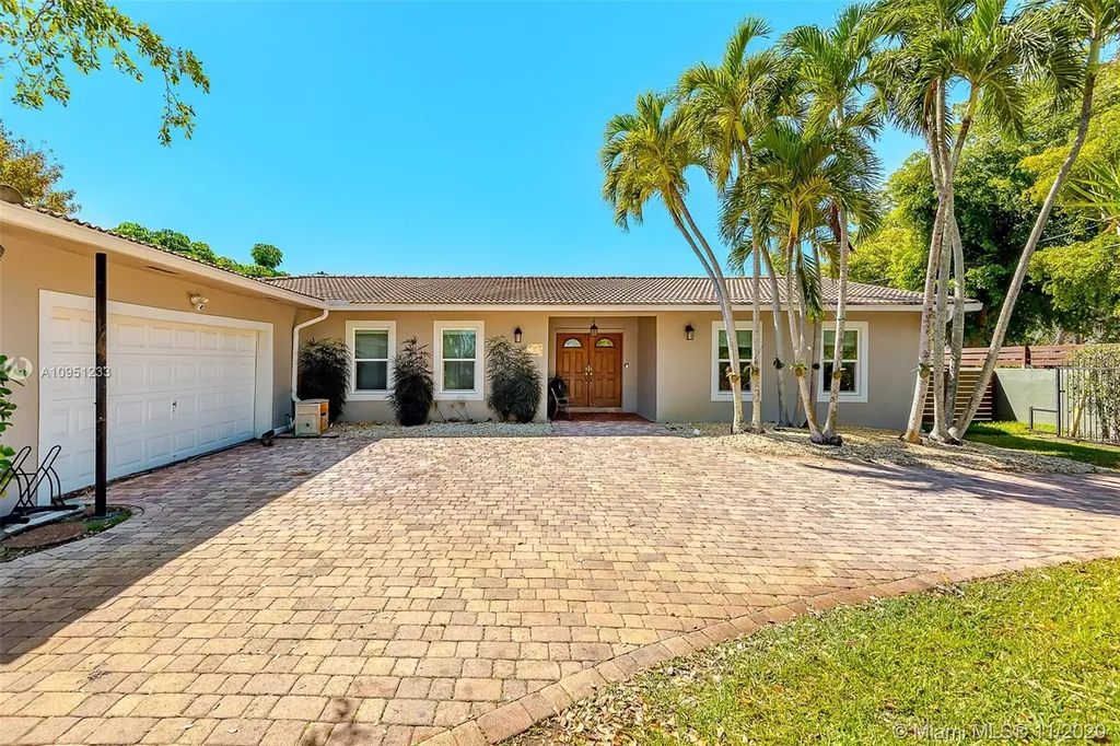 1800 NE 199th Street Miami FL 33179