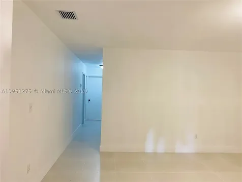 715 E 38th Street Hialeah FL 33013