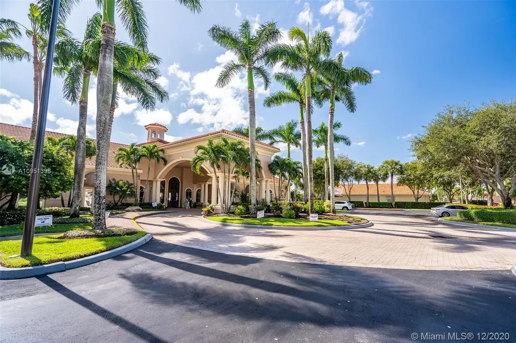 9113 Taverna Way Boynton Beach FL 33472