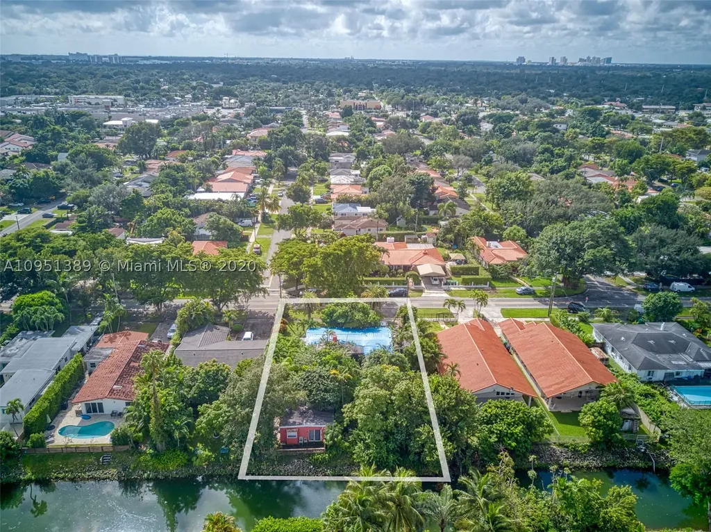 5855 SW 35th Street Miami FL 33155