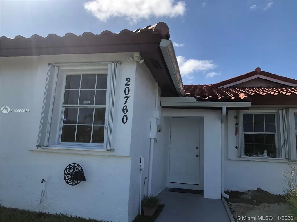 20760 SW 81st Avenue Cutler Bay FL 33189
