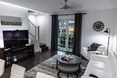 2273 NE 9th Avenue Wilton Manors FL 33305