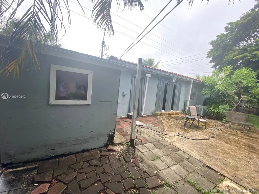 480 NE 135th Street North Miami FL 33161