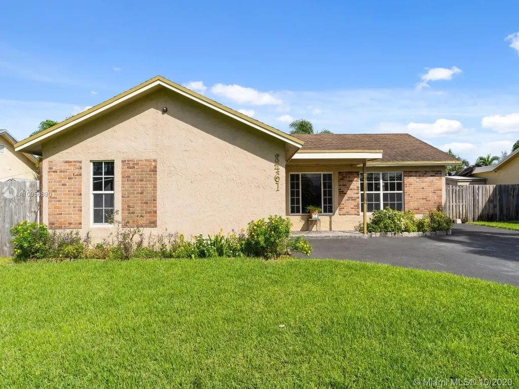 8461 NW 7th Court Pembroke Pines FL 33024