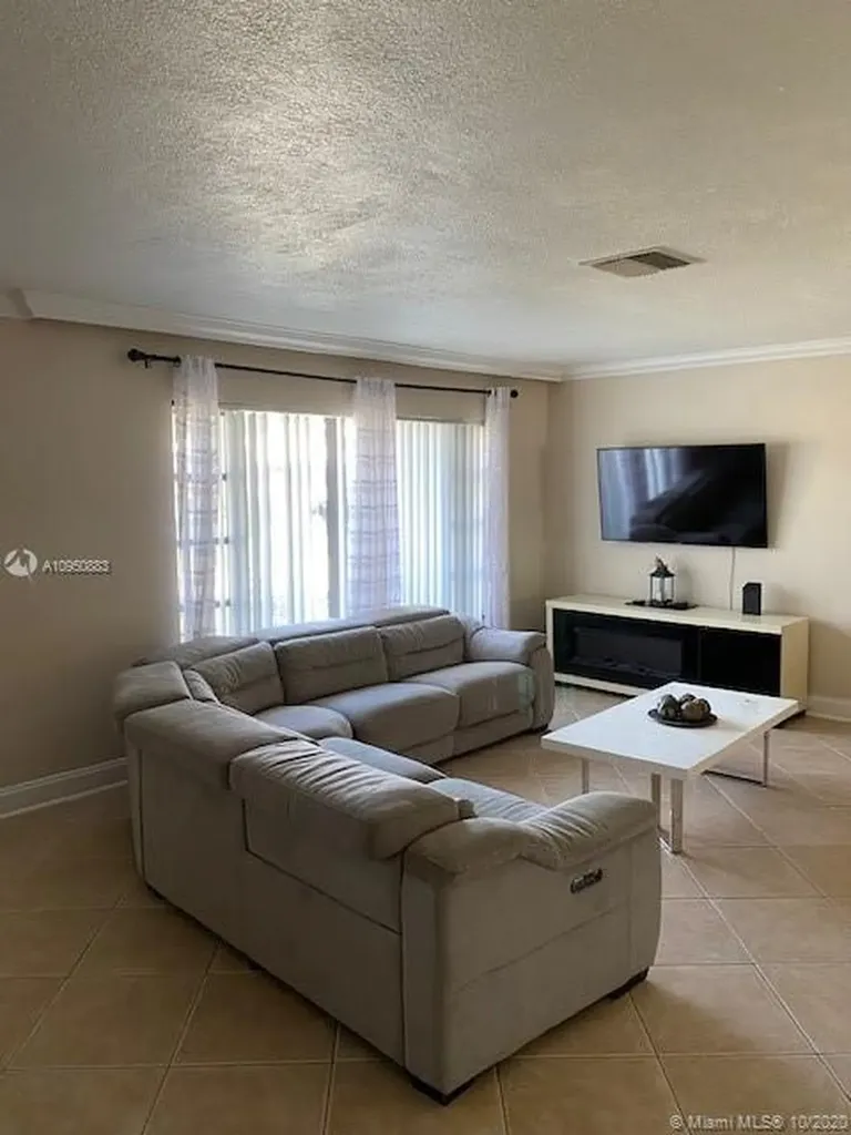 7208 NW 77th Street Tamarac FL 33321