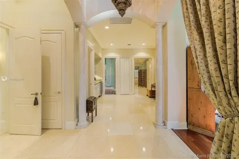 2947 Lake Ridge Lane Weston FL 33332