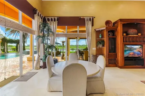 2947 Lake Ridge Lane Weston FL 33332