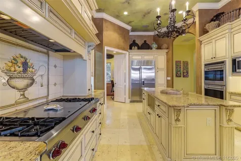 2947 Lake Ridge Lane Weston FL 33332