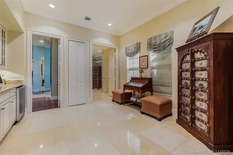 2947 Lake Ridge Lane Weston FL 33332
