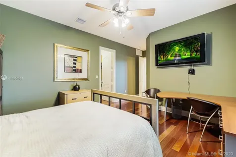 2947 Lake Ridge Lane Weston FL 33332