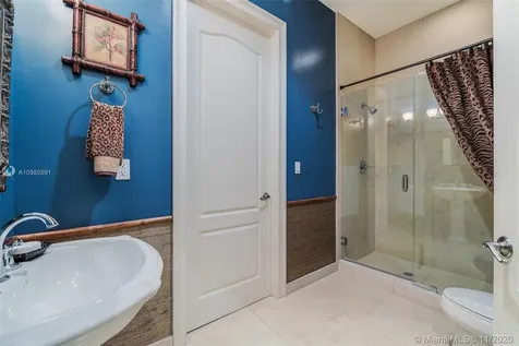 2947 Lake Ridge Lane Weston FL 33332