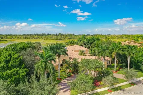 2947 Lake Ridge Lane Weston FL 33332