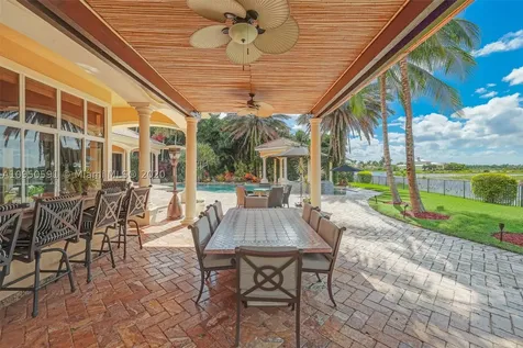 2947 Lake Ridge Lane Weston FL 33332