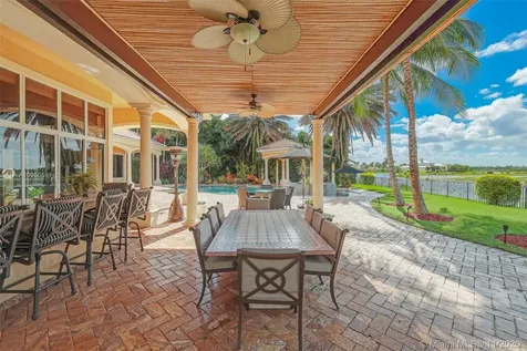 2947 Lake Ridge Lane Weston FL 33332