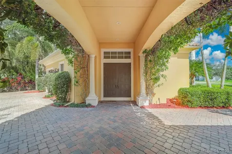 2947 Lake Ridge Lane Weston FL 33332