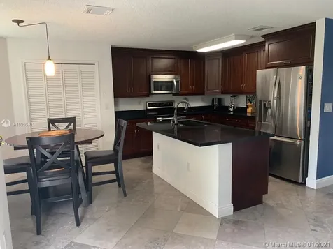 1304 NW 192nd Avenue Pembroke Pines FL 33029