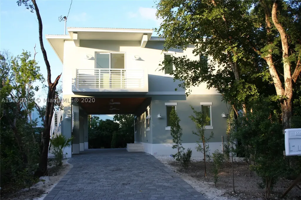 24 Coral Drive Key Largo FL 33037