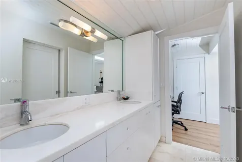375 Hampton Lane Key Biscayne FL 33149