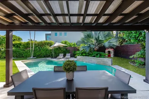375 Hampton Lane Key Biscayne FL 33149