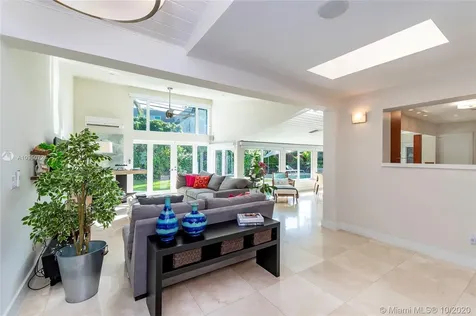 375 Hampton Lane Key Biscayne FL 33149